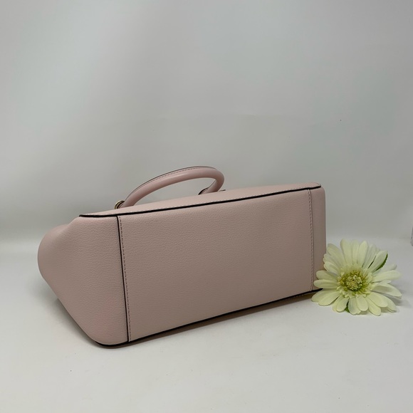 Michael Kors Charlotte Large Satchel - Picture 6 of 9